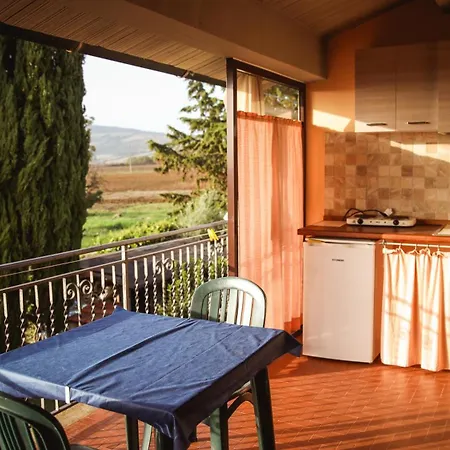 Agriturismo Poggio Alle Calle Saturnia Exterior foto